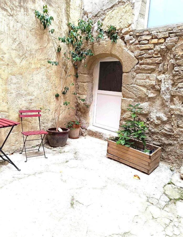Appartement Centre L'Isle Sur La Sorgue Eksteriør bilde